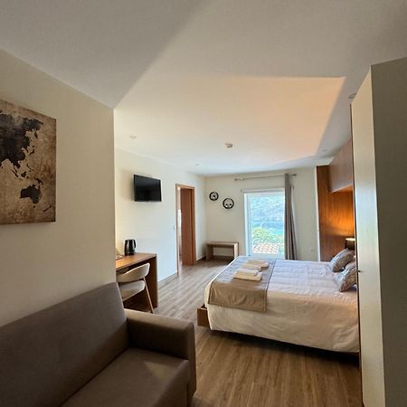 Estrela Do Geres - Casa Fernandes Bed & Breakfast Outeiro  ภายนอก รูปภาพ