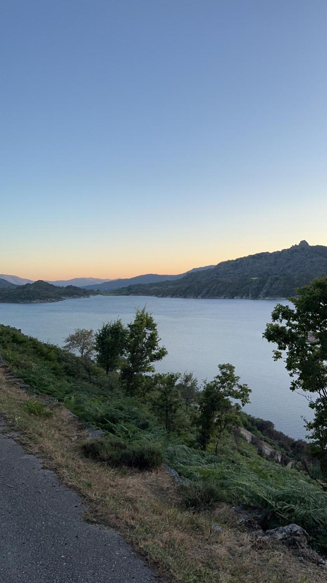 Estrela Do Geres - Casa Fernandes Bed & Breakfast Outeiro  ภายนอก รูปภาพ