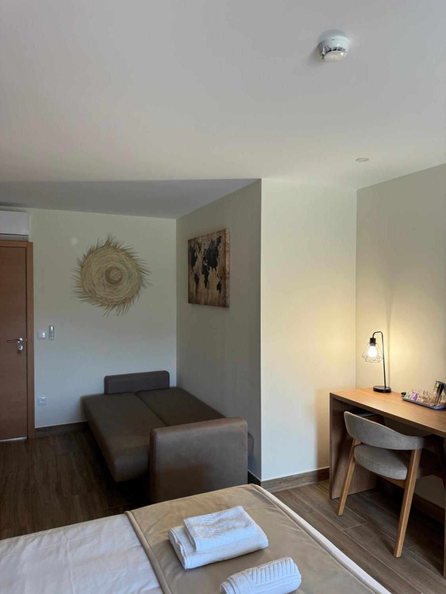 Estrela Do Geres - Casa Fernandes Bed & Breakfast Outeiro  ภายนอก รูปภาพ