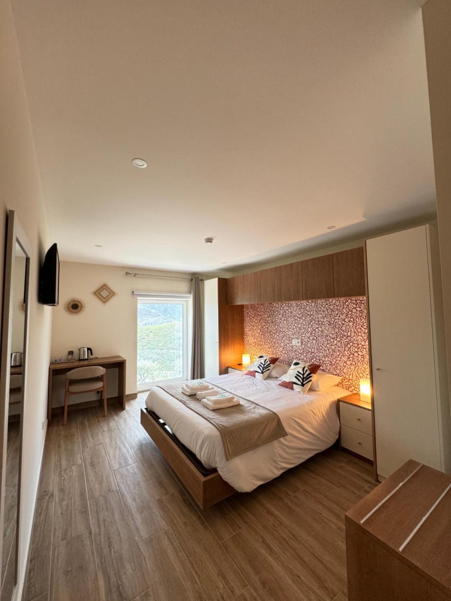 Estrela Do Geres - Casa Fernandes Bed & Breakfast Outeiro  ภายนอก รูปภาพ