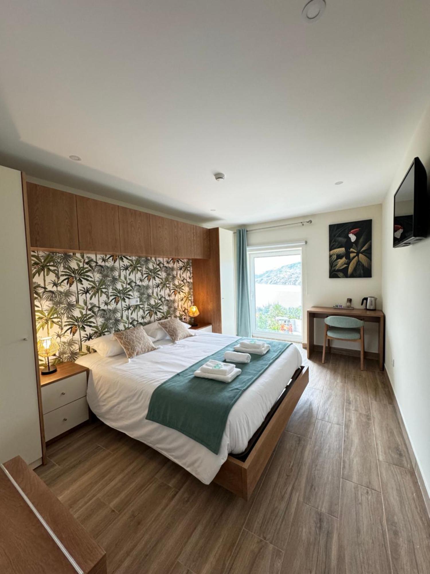 Estrela Do Geres - Casa Fernandes Bed & Breakfast Outeiro  ภายนอก รูปภาพ